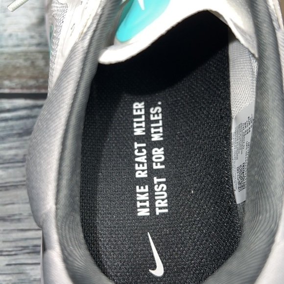 Nike  Men's React Miler 2 Platinum Tint/Dynamic Turquoise-White Size-10 - Picture 9 of 9